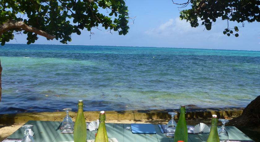 Mai Dive' Astrolabe Reef Resort Naqara Екстериор снимка