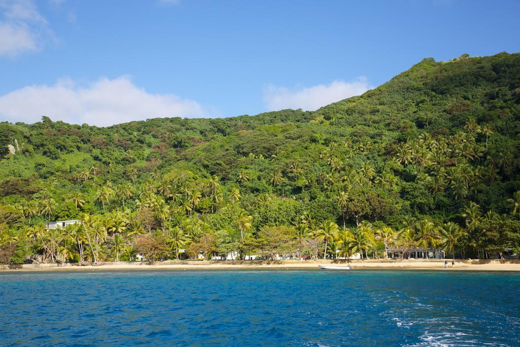 Mai Dive' Astrolabe Reef Resort Naqara Стая снимка