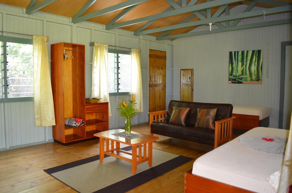 Mai Dive' Astrolabe Reef Resort Naqara Стая снимка